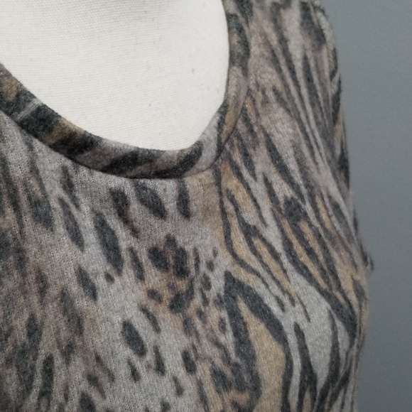 NWT Zara Circular Womens Shirt Dress M Gray Animal Print RuffledSleeve NWT - Picture 7 of 11